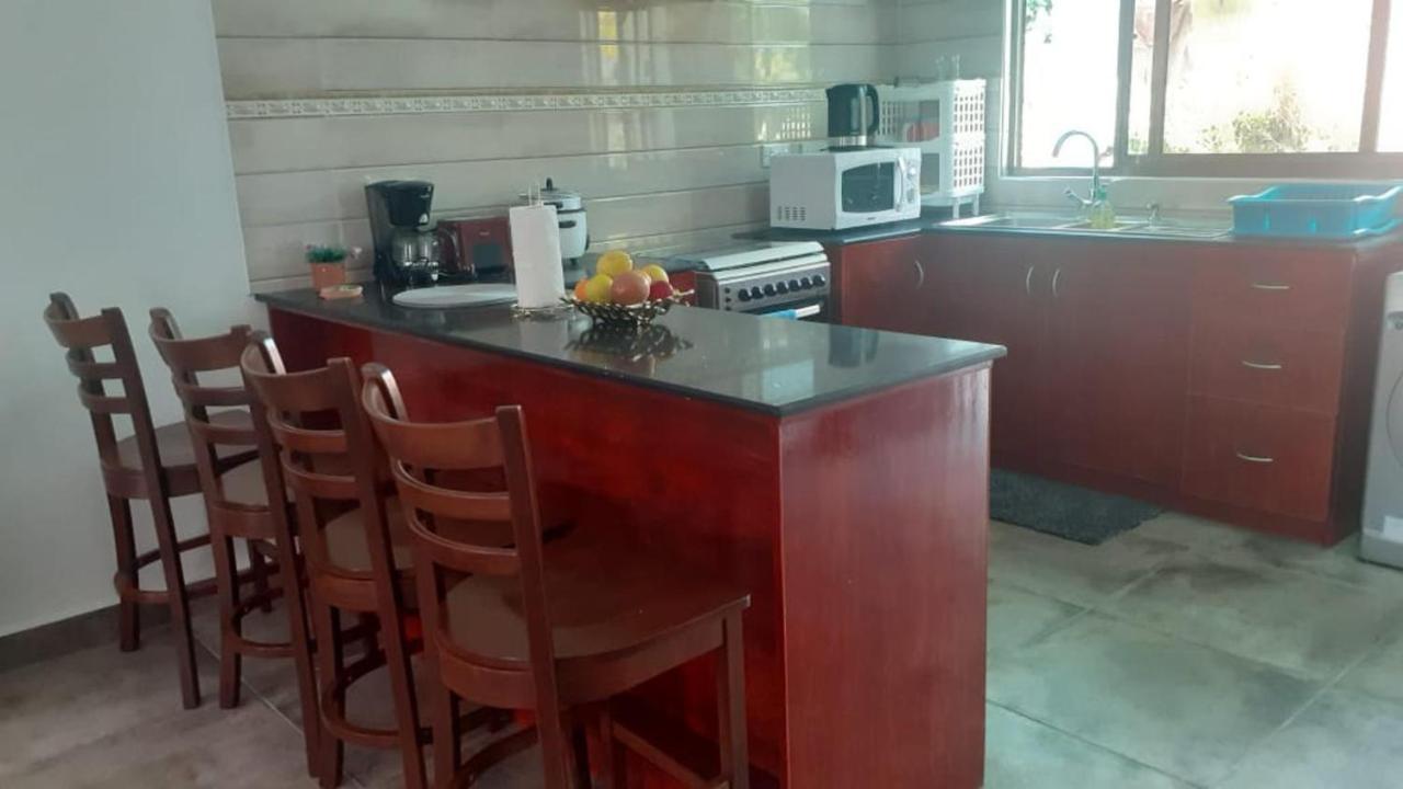 Riverside Mount Simpson Upper Beau Vallon  Extérieur photo