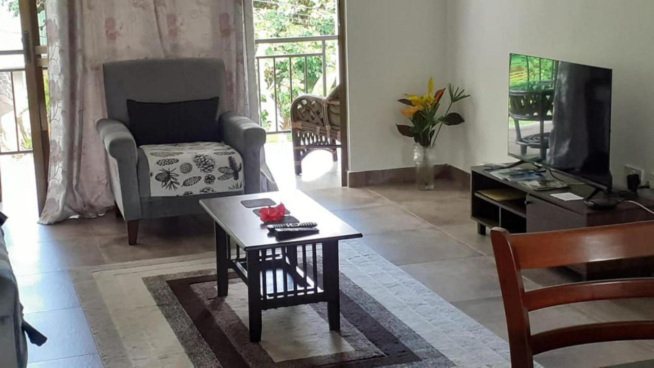 Riverside Mount Simpson Upper Beau Vallon  Extérieur photo